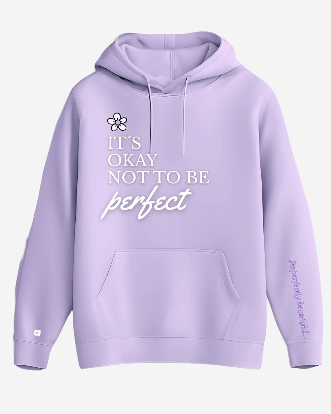 Modelo con hoodie NARA “It’s OK not to be perfect”, luz suave y gesto tranquilo – imagen 5